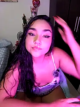 Tinablakee  online show from 23, 11, 2025