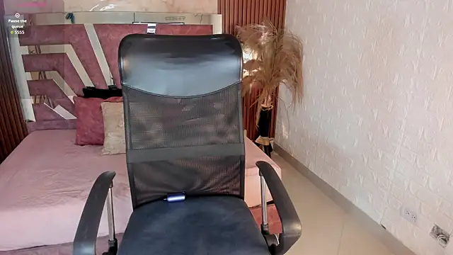 sarita castillo online show from 26, 11, 2025