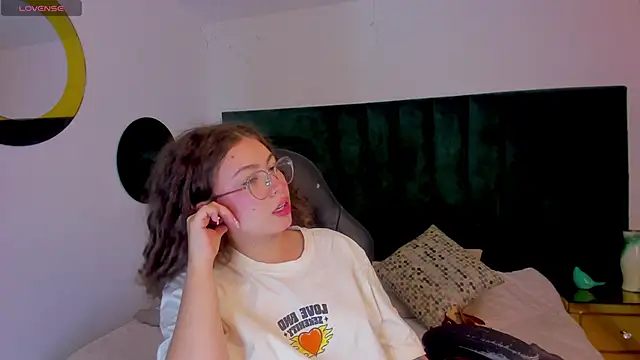 MarieTaylor  online show from 4, 3, 2026