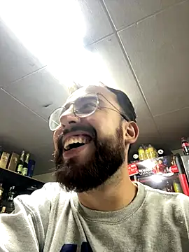 Snapshot of AlejoFernandez_ chatting on 20, 11, 2025 AlejoFernandez online show from 20, 11, 2025