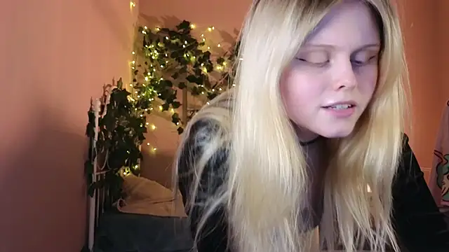 AnoraAmore online show from 6, 4, 2026