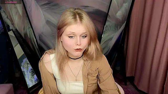 AnoraAmore online show from 26, 11, 2025