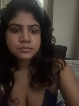 Snapshot of TiaBella_ chatting on 23, 2, 2026 TiaBella online show from 23, 2, 2026