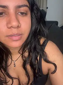 Snapshot of TiaBella_ chatting on 15, 4, 2026 TiaBella online show from 15, 4, 2026