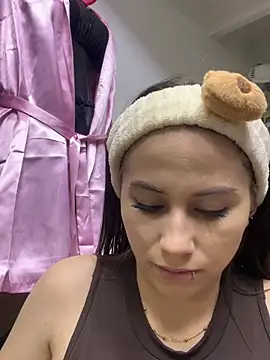 MiaWhiteBunny online show from 5, 5, 2026
