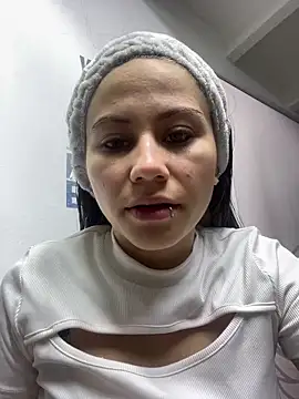 MiaWhiteBunny online show from 28, 3, 2026