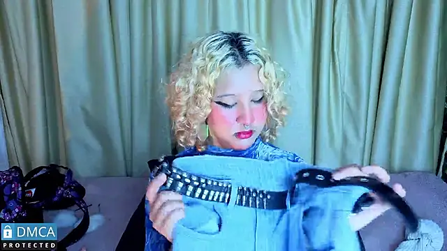 Snapshot of ahsly_Zam chatting on 4, 2, 2026 ahsly Zam online show from 4, 2, 2026