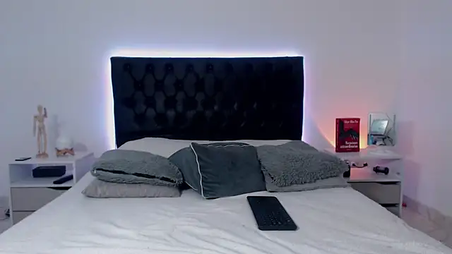 Snapshot of ray_Weeed chatting on 27, 11, 2025 ray Weeed online show from 27, 11, 2025