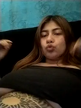 Emmyxxx online show from 22, 12, 2025