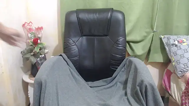 HotAsian Yazzi69 online show from 30, 11, 2025