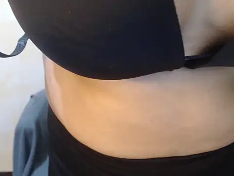 HotAsian Yazzi69 online show from 3, 12, 2025