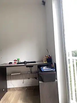 Celeste villanueva  online show from 26, 11, 2025