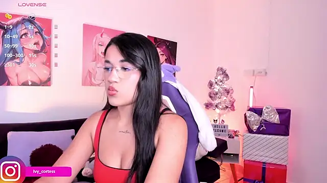 Ivycortes online show from 18, 12, 2025