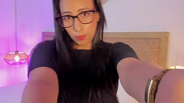melaniejeannn  online show from 16, 5, 2026