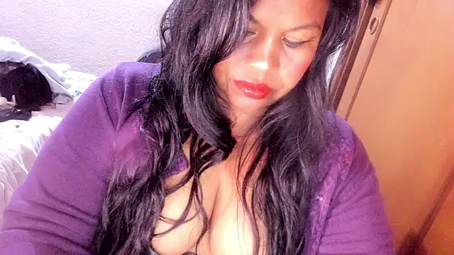ebonycamelia online show from 16, 5, 2026