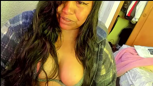 ebonycamelia online show from 13, 1, 2026