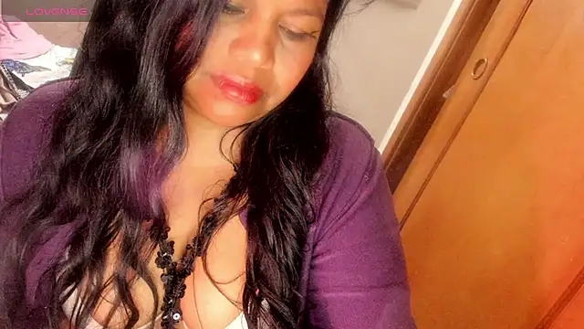 Snapshot of ebonycamelia chatting on 15, 7, 2026 ebonycamelia online show from 15, 7, 2026