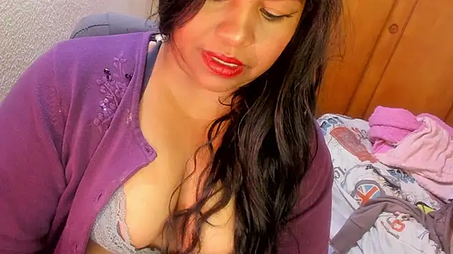 ebonycamelia online show from 6, 5, 2026