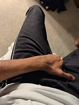 crazyhornet17 online show from 21, 11, 2025