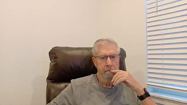 Snapshot of YouGoGirl_3 chatting on 20, 11, 2025 YouGoGirl 3 online show from 20, 11, 2025