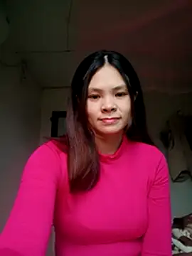 quynhquynh  online show from 16, 12, 2025