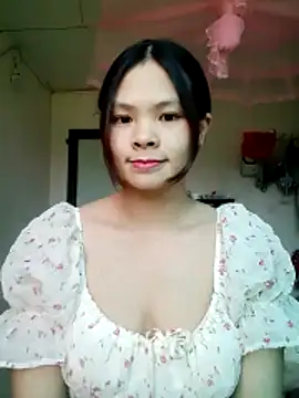 quynhquynh  online show from 27, 11, 2025