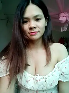 quynhquynh  online show from 22, 12, 2025