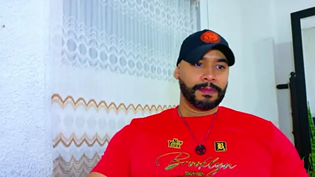 Snapshot of musclehetero chatting on 3, 7, 2026 musclehetero online show from 3, 7, 2026