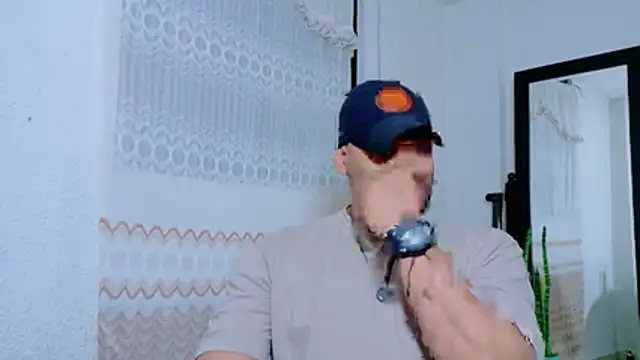Snapshot of musclehetero chatting on 12, 7, 2026 musclehetero online show from 12, 7, 2026