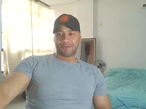 musclehetero online show from 4, 12, 2025