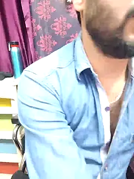 Cute Lucky online show from 5, 2, 2026