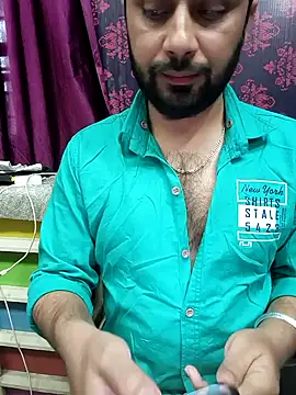 Cute Lucky online show from 7, 2, 2026