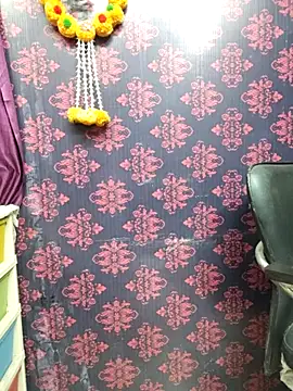 Cute Lucky online show from 21, 12, 2025