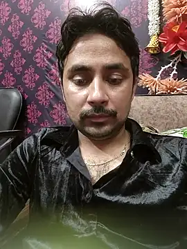 Cute Lucky online show from 6, 7, 2026