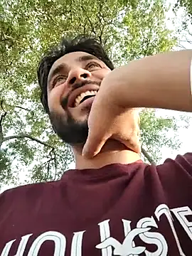 Cute Lucky online show from 5, 4, 2026