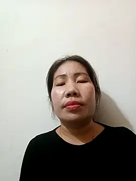 Snapshot of Reema_143 chatting on 1, 12, 2025 Reema 143 online show from 1, 12, 2025