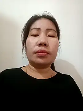 Snapshot of Reema_143 chatting on 2, 12, 2025 Reema 143 online show from 2, 12, 2025