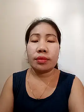 Snapshot of Reema_143 chatting on 1, 12, 2025 Reema 143 online show from 1, 12, 2025