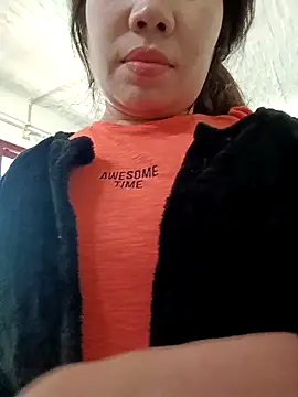 Snapshot of Reema_143 chatting on 8, 1, 2026 Reema 143 online show from 8, 1, 2026