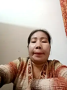 Snapshot of Reema_143 chatting on 4, 12, 2025 Reema 143 online show from 4, 12, 2025