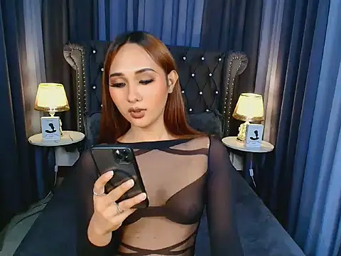 Iris Hilton online show from 13, 12, 2025