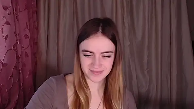 Snapshot of Illa_May chatting on 4, 12, 2025 Illa May online show from 4, 12, 2025