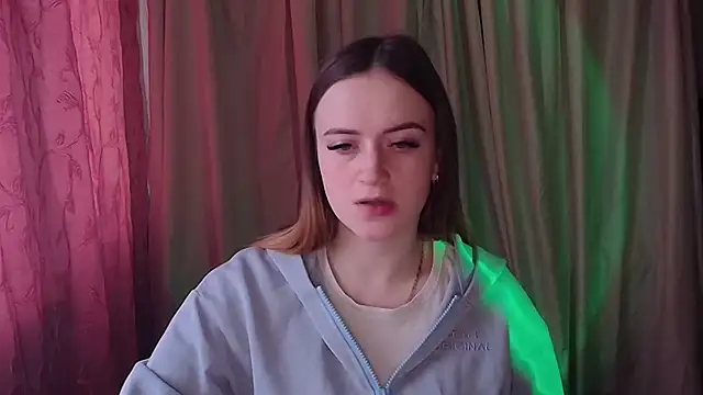 Illa May online show from 5, 2, 2026