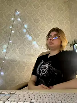 KrisRoyal online show from 21, 11, 2025