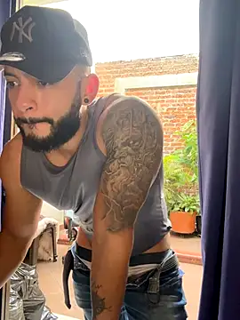 Snapshot of Mike_savage3 chatting on 3, 12, 2025 Mike savage3 online show from 3, 12, 2025