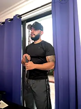 Snapshot of Mike_savage3 chatting on 19, 12, 2025 Mike savage3 online show from 19, 12, 2025