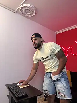 Snapshot of Mike_savage3 chatting on 4, 2, 2026 Mike savage3 online show from 4, 2, 2026