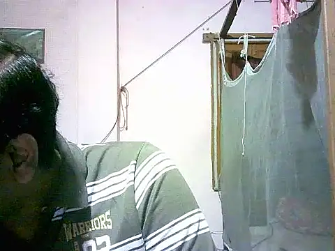 handsome12345  online show from 21, 12, 2025