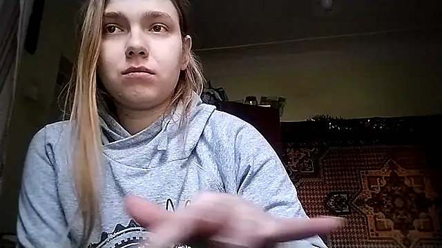 KikiBang online show from 23, 12, 2025