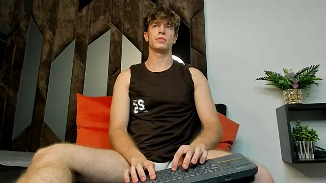 Snapshot of Ostin_Saints chatting on 15, 6, 2026 Ostin Saints online show from 15, 6, 2026